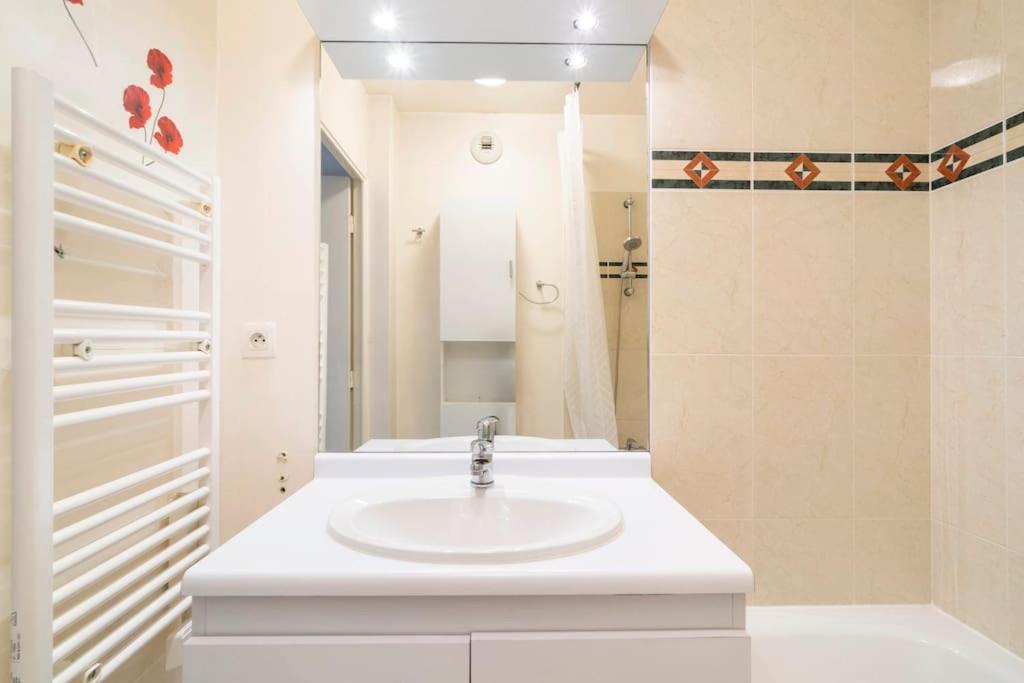 Appartement Avec Jardin Et Terrasse Pres De Paris Mantes-la-Jolie Ngoại thất bức ảnh